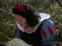 שלגייה ושבעת הגמדים בסרט באורך מלא בגרסת הפורנו